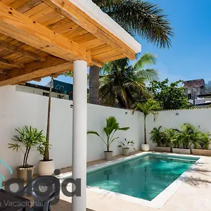 Pensión Vica Con Piscina En La Entrada De La Zona Hotelera, Cancún