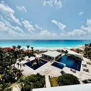 Solymar On The Cancún