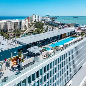 4* מלון Canopy By Hilton La Isla