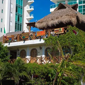 Natura Hotel